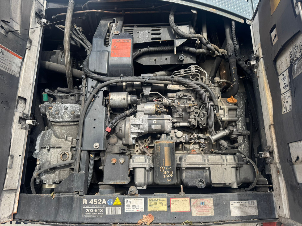 Montracon 2016 SLXe 200 – CML449 - Semi-trailer berpendingin: gambar 4 Montracon 2016 SLXe 200 – CML449 - Semi-trailer berpendingin: gambar 4