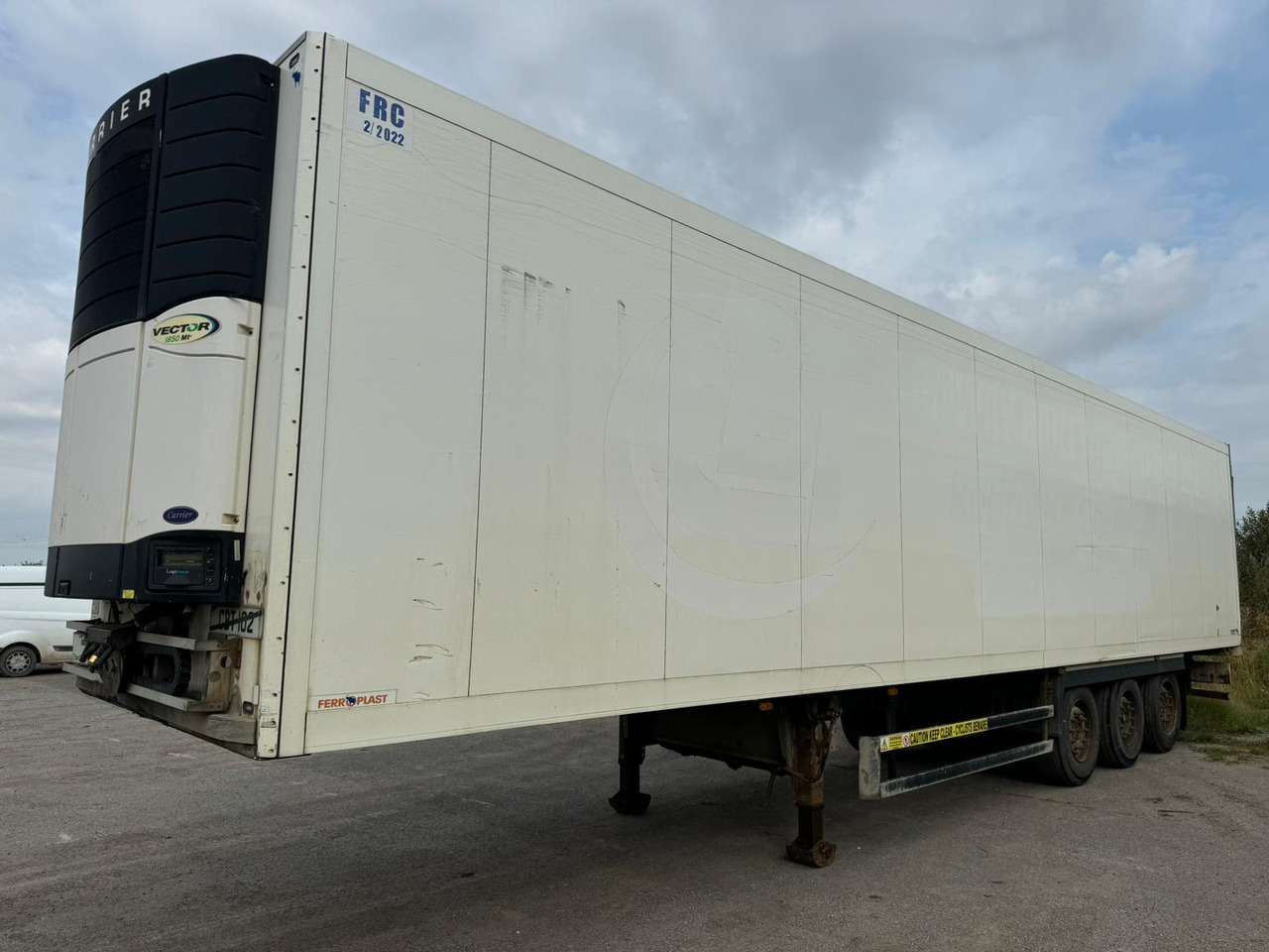 Schmitz Cargobull 2009 Vector 1850 MT - Semi-trailer berpendingin: gambar 4 Schmitz Cargobull 2009 Vector 1850 MT - Semi-trailer berpendingin: gambar 4