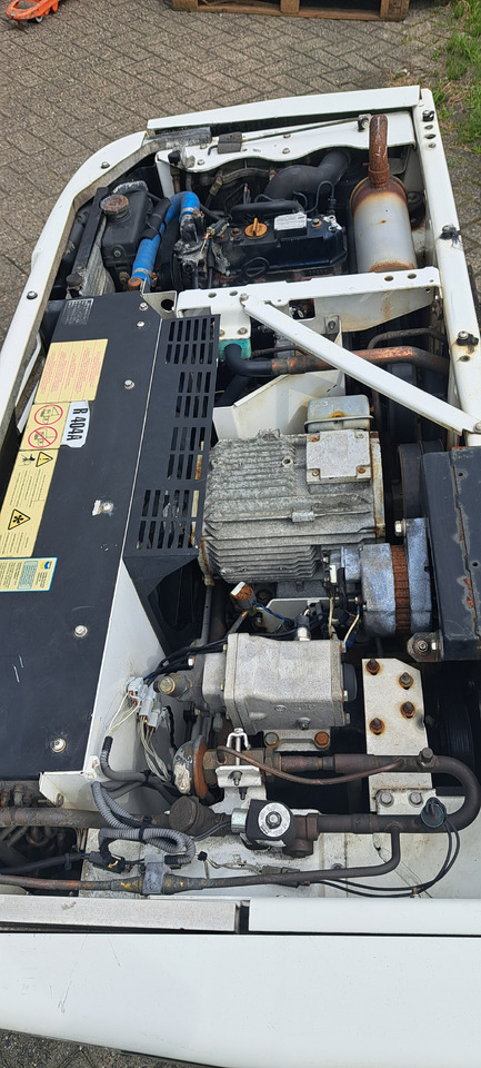 Thermo King TS- Spectrum S/N 5001141894 - Unit kulkas: gambar 5 Thermo King TS- Spectrum S/N 5001141894 - Unit kulkas: gambar 5