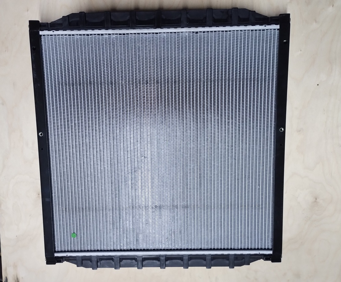 CHŁODNICA WODY MAN L2000 M2000 81061016447 51569 D0824 D0834 D0826 D0836 - Radiator: gambar 2 CHŁODNICA WODY MAN L2000 M2000 81061016447 51569 D0824 D0834 D0826 D0836 - Radiator: gambar 2