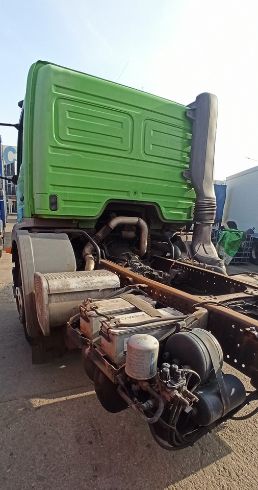 MERCEDES-BENZ ATEGO 1823 - Truk sasis: gambar 3 MERCEDES-BENZ ATEGO 1823 - Truk sasis: gambar 3