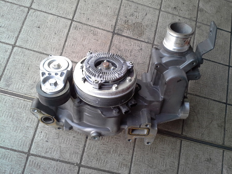 POMPA WODY OBUDOWA POMPY DAF XF 106 440 MX11 1993420 - Pompa pendingin: gambar 1 POMPA WODY OBUDOWA POMPY DAF XF 106 440 MX11 1993420 - Pompa pendingin: gambar 1
