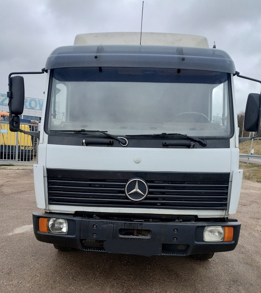 Mercedes Benz 1120 S - Tractor head: gambar 3 Mercedes Benz 1120 S - Tractor head: gambar 3