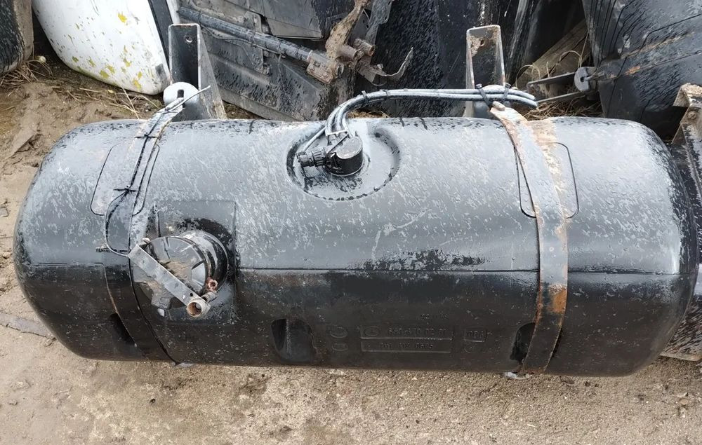 ZBIORNIK ZBIORNIKI PALIWA MERCEDES ATEGO AXOR ACTROS SK - Tangki bahan bakar untuk Truk: gambar 1 ZBIORNIK ZBIORNIKI PALIWA MERCEDES ATEGO AXOR ACTROS SK - Tangki bahan bakar untuk Truk: gambar 1