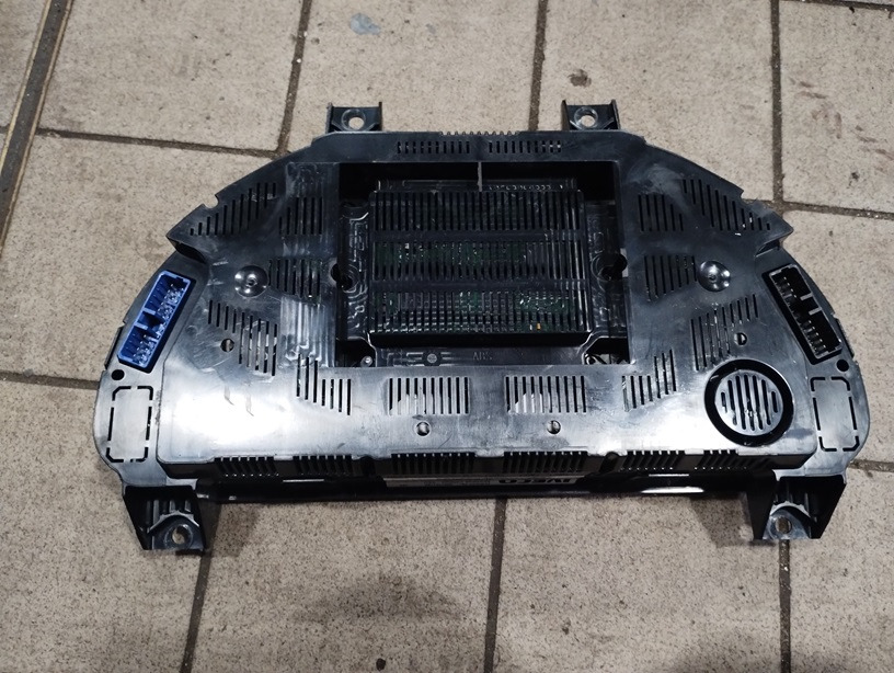 ZEGAR LICZNIK IVECO STRALIS HI-WAY E6 5801721169 - Tachographs: gambar 2 ZEGAR LICZNIK IVECO STRALIS HI-WAY E6 5801721169 - Tachographs: gambar 2
