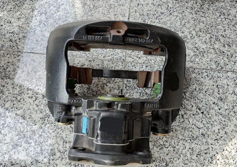 Zacisk hamulcowy MAN L2000 M2000 8-12 ton 81508049087 40175049 WABCO - Kaliper rem untuk Truk: gambar 1 Zacisk hamulcowy MAN L2000 M2000 8-12 ton 81508049087 40175049 WABCO - Kaliper rem untuk Truk: gambar 1