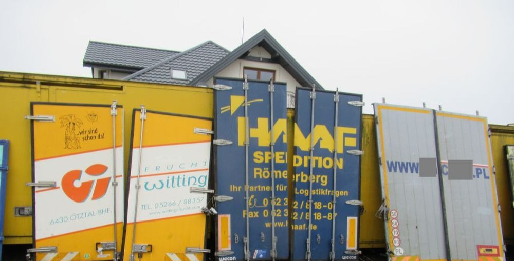 Drzwi do Firany Kontenera Chłodni Izotermy - Pintu dan bagian untuk Tukar tubuh/ Kontainer: gambar 4 Drzwi do Firany Kontenera Chłodni Izotermy - Pintu dan bagian untuk Tukar tubuh/ Kontainer: gambar 4