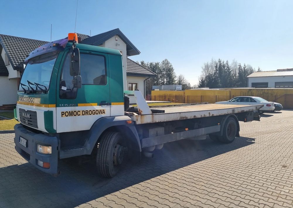 MAN LE 15 220 - Mobil derek: gambar 1 MAN LE 15 220 - Mobil derek: gambar 1