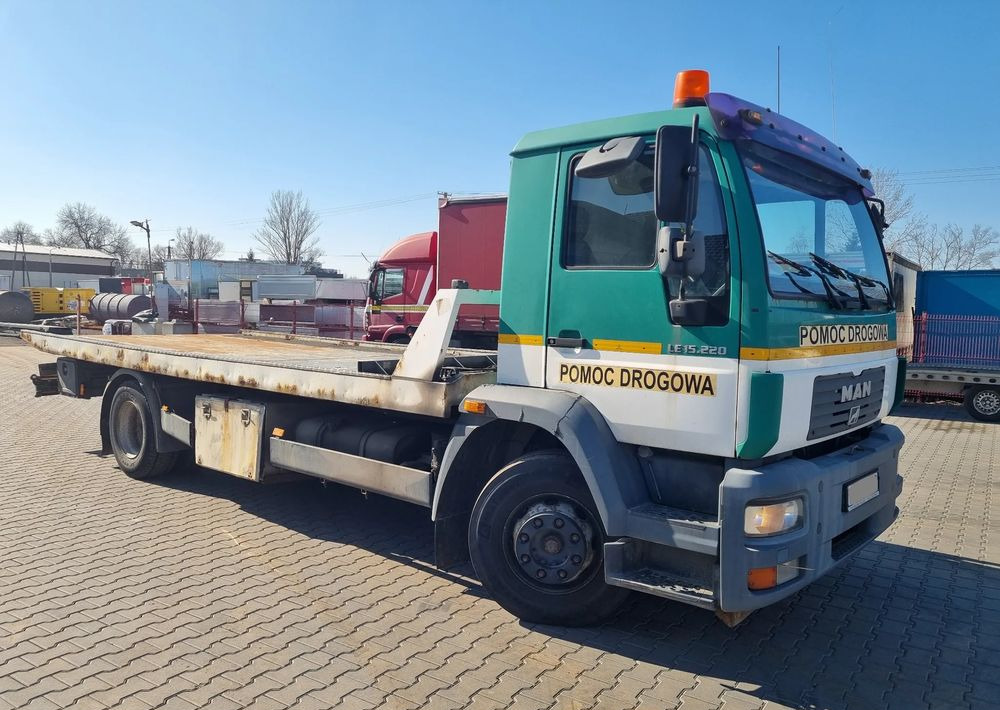 MAN LE 15 220 - Mobil derek: gambar 2 MAN LE 15 220 - Mobil derek: gambar 2