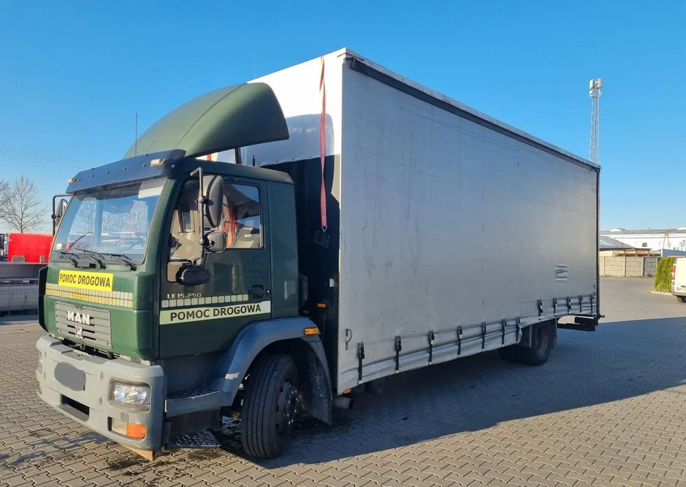 MAN LE 15 220 - Mobil derek: gambar 1 MAN LE 15 220 - Mobil derek: gambar 1