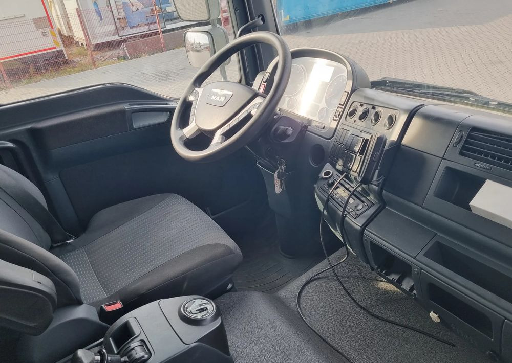 MAN TGM 18 340 - Truk sampah: gambar 5 MAN TGM 18 340 - Truk sampah: gambar 5