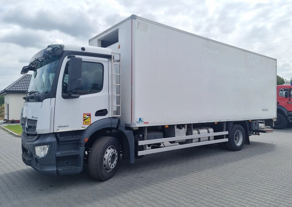 Mercedes-Benz Antos 1830 - Truk berpendingin: gambar 1 Mercedes-Benz Antos 1830 - Truk berpendingin: gambar 1