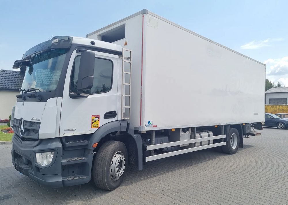 Mercedes-Benz Antos 1830 - Truk berpendingin: gambar 1 Mercedes-Benz Antos 1830 - Truk berpendingin: gambar 1