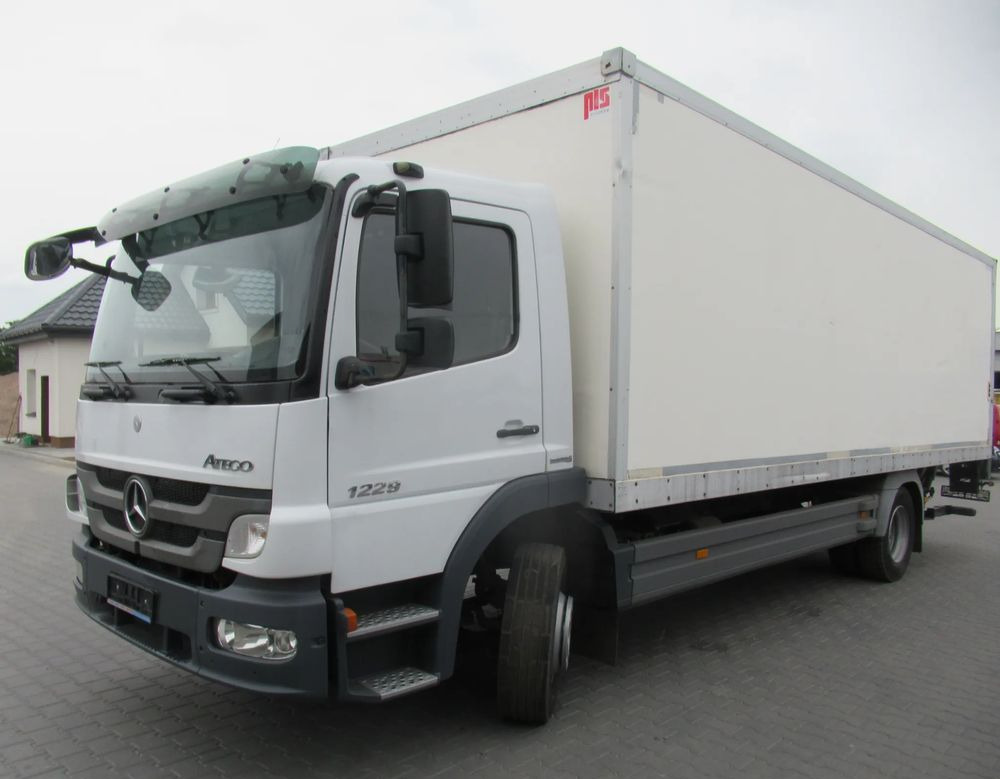 Mercedes-Benz Atego 1224 - Truk berpendingin: gambar 1 Mercedes-Benz Atego 1224 - Truk berpendingin: gambar 1
