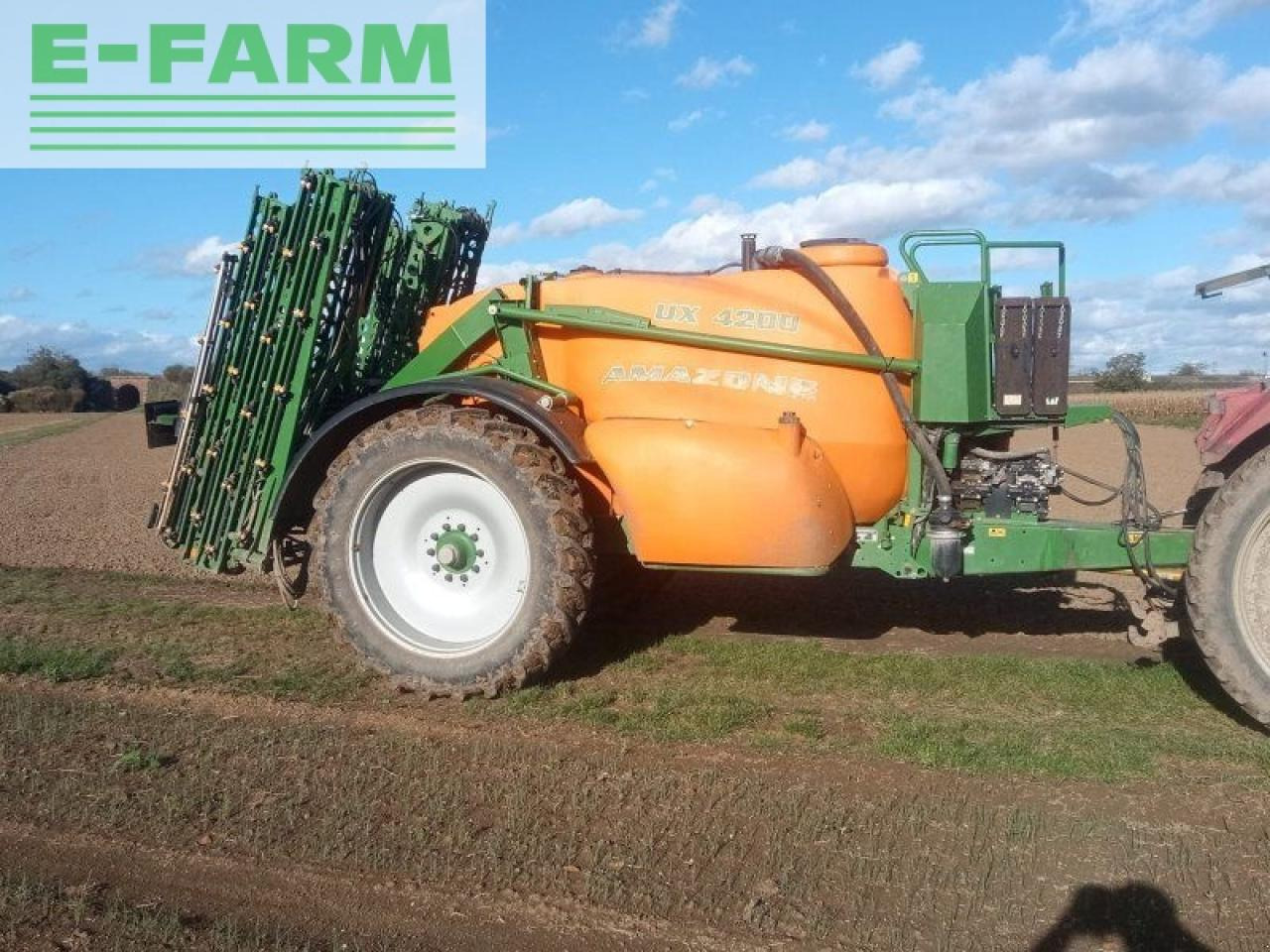 Amazone ux 4200 - Penyemprot tertinggal: gambar 1 Amazone ux 4200 - Penyemprot tertinggal: gambar 1