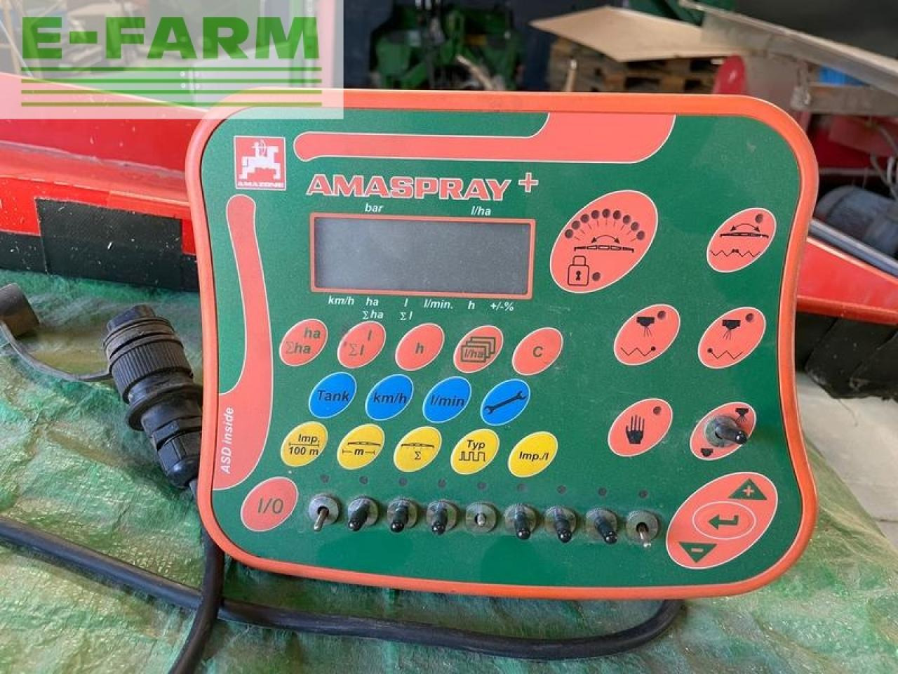 Amazone ux 4200 special - Penyemprot tertinggal: gambar 2 Amazone ux 4200 special - Penyemprot tertinggal: gambar 2