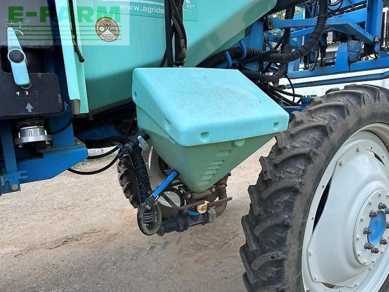 Penyemprot tertinggal Berthoud boxer 3000r: gambar 22 Penyemprot tertinggal Berthoud boxer 3000r: gambar 22