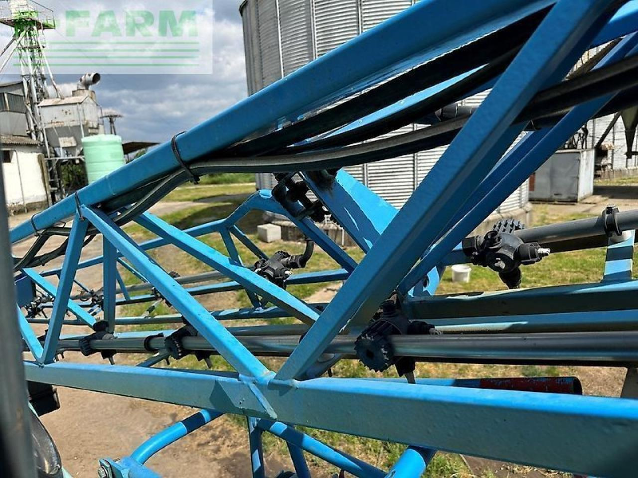 Penyemprot tertinggal Berthoud boxer 3000r: gambar 37 Penyemprot tertinggal Berthoud boxer 3000r: gambar 37