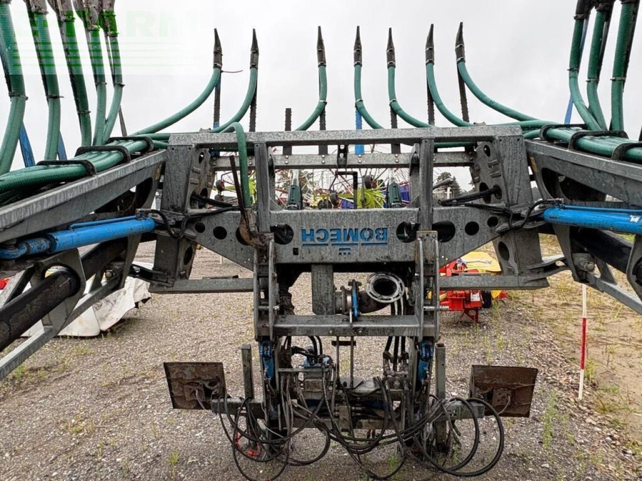 Bomech multi 18, gülle schleppschuhverteiler - Sistem irigasi: gambar 2 Bomech multi 18, gülle schleppschuhverteiler - Sistem irigasi: gambar 2