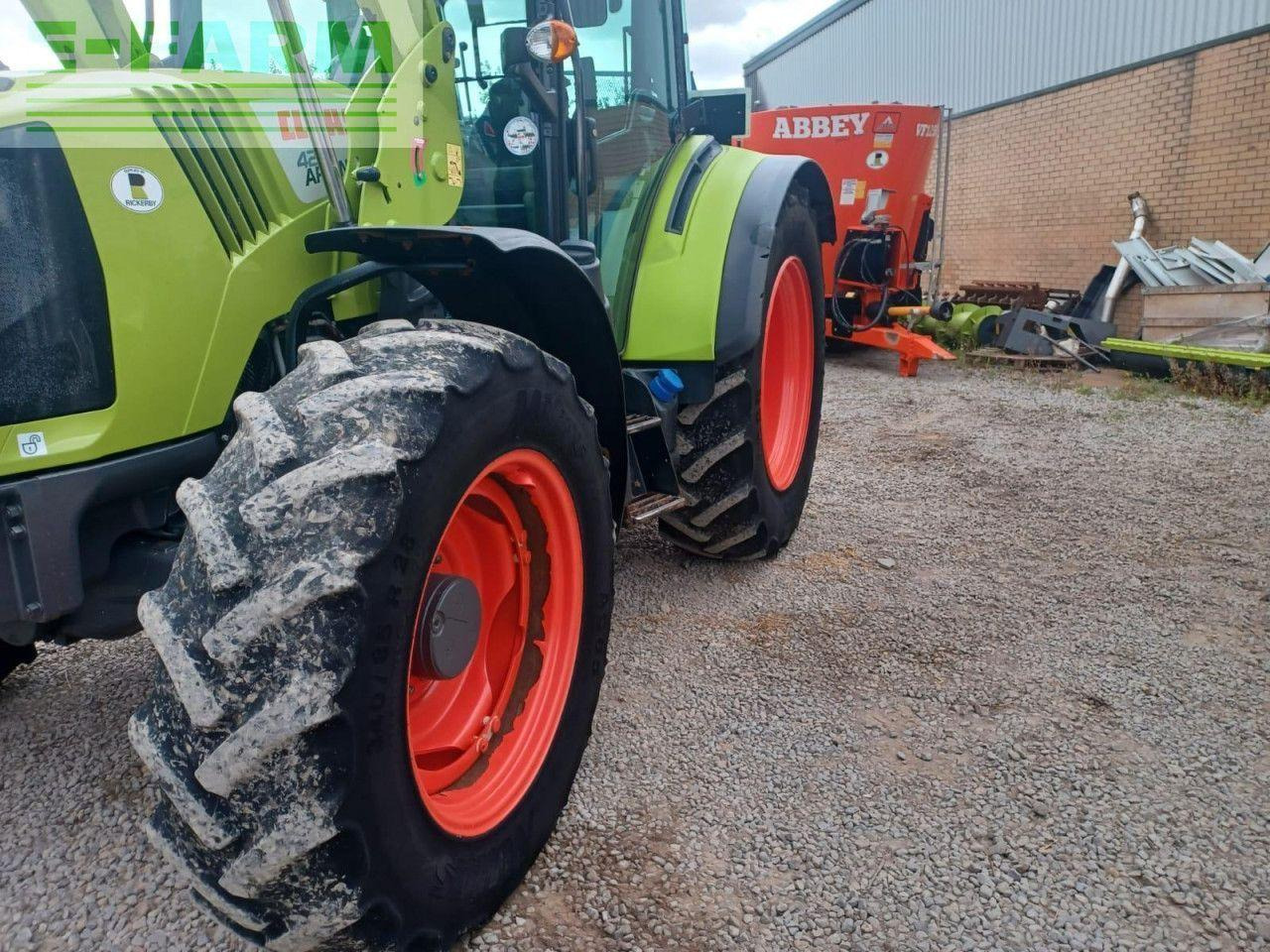 CLAAS ARION 420 CLASSIC - Traktor: gambar 5 CLAAS ARION 420 CLASSIC - Traktor: gambar 5