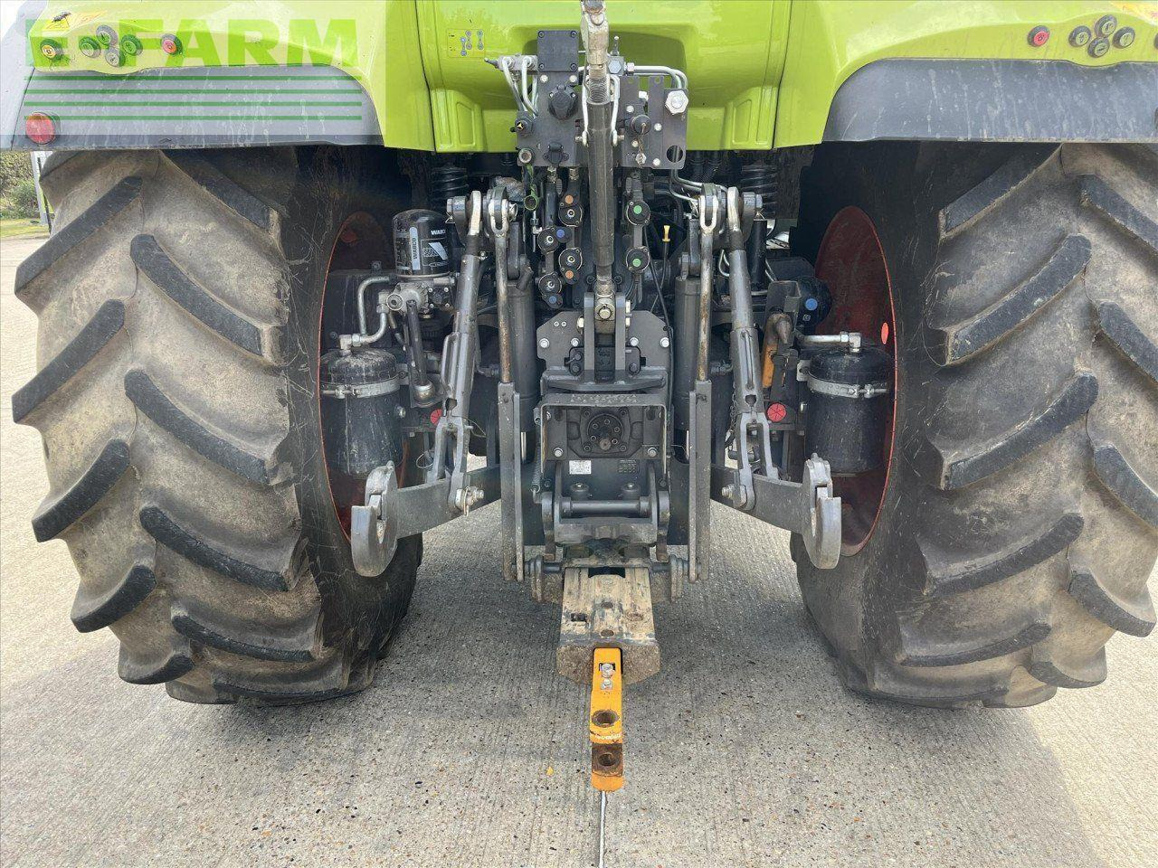 Traktor CLAAS ARION 530: gambar 7