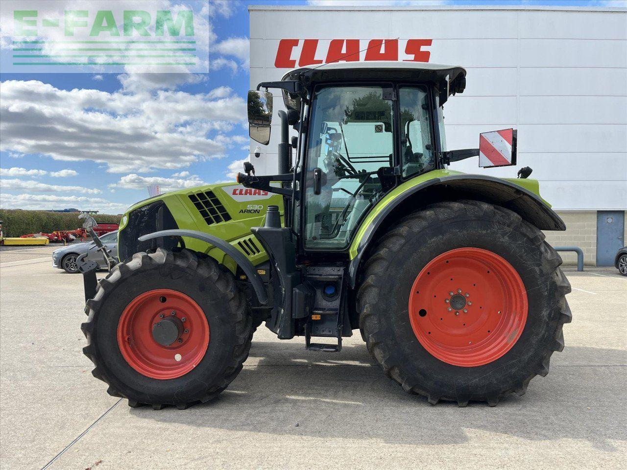Traktor CLAAS ARION 530: gambar 9