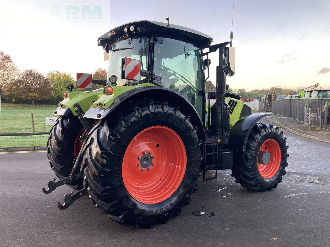 CLAAS ARION 660 CIS+ - Traktor: gambar 5 CLAAS ARION 660 CIS+ - Traktor: gambar 5