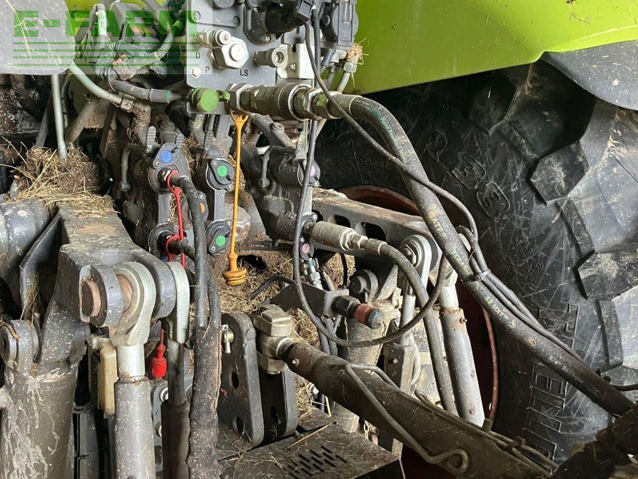 CLAAS AXION 830 CIS+ 50K - Traktor: gambar 5 CLAAS AXION 830 CIS+ 50K - Traktor: gambar 5
