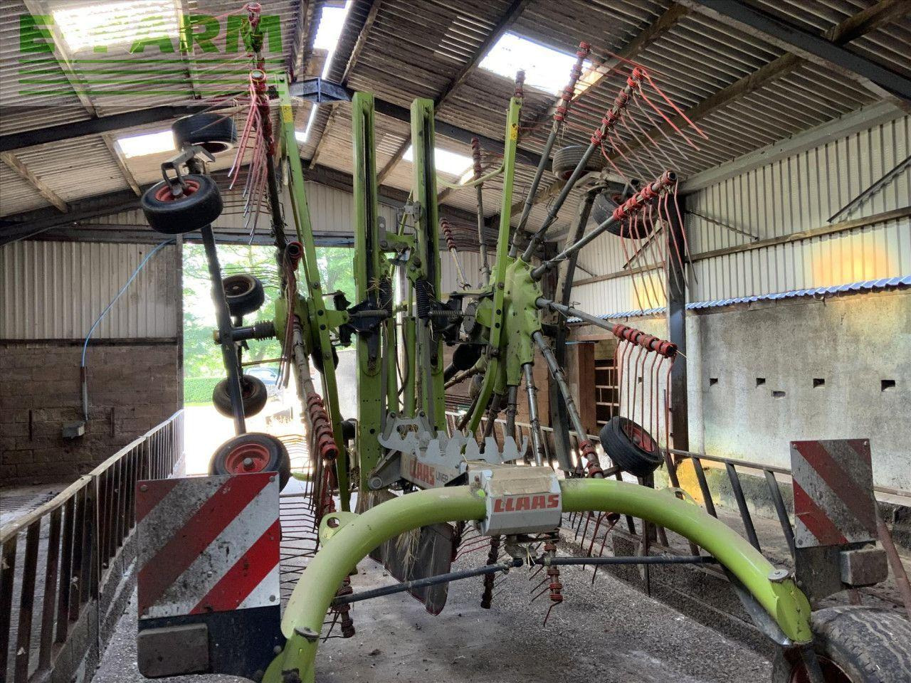 CLAAS LINER 2900 - Tedder/ Menyapu: gambar 4 CLAAS LINER 2900 - Tedder/ Menyapu: gambar 4