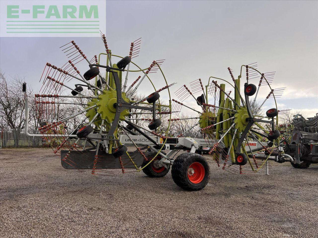 CLAAS LINER 4000 HH - Tedder/ Menyapu: gambar 1 CLAAS LINER 4000 HH - Tedder/ Menyapu: gambar 1
