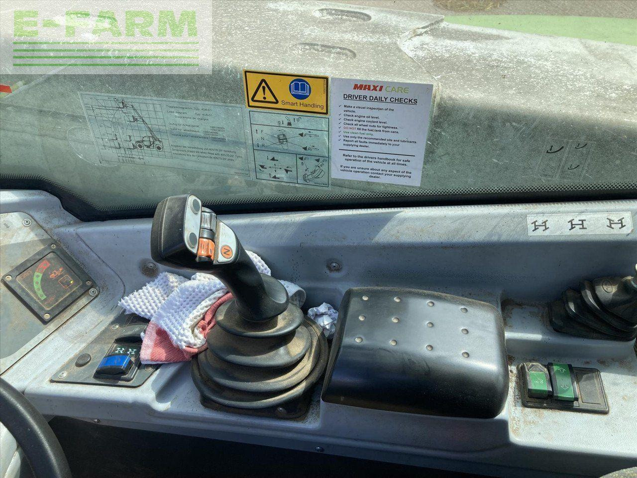 CLAAS SCORPION 6030 - Telehandler: gambar 2 CLAAS SCORPION 6030 - Telehandler: gambar 2