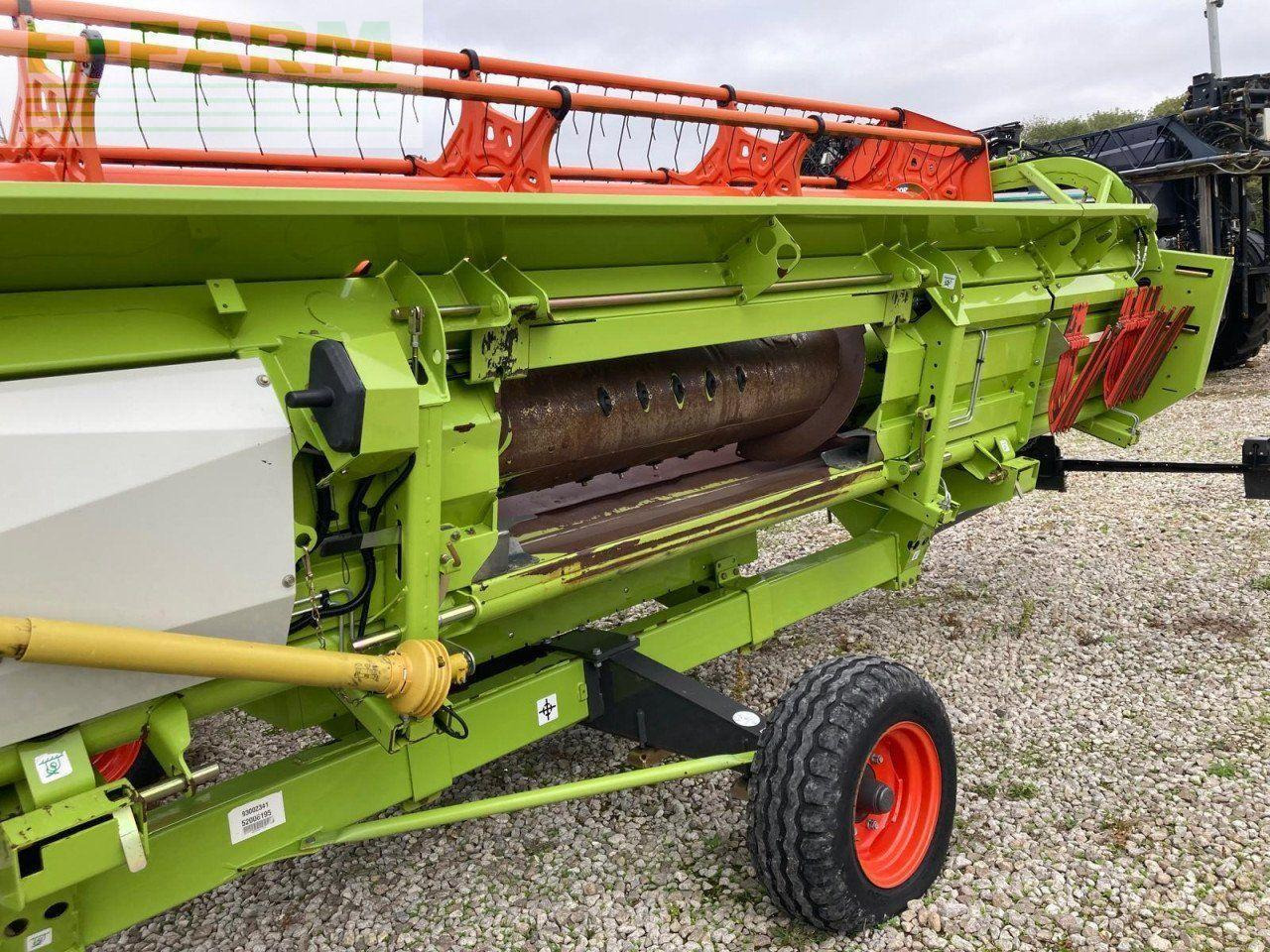 CLAAS USED 2015 LEXION 620 C/W V620 C/BAR - Pemanen gabungan: gambar 3 CLAAS USED 2015 LEXION 620 C/W V620 C/BAR - Pemanen gabungan: gambar 3