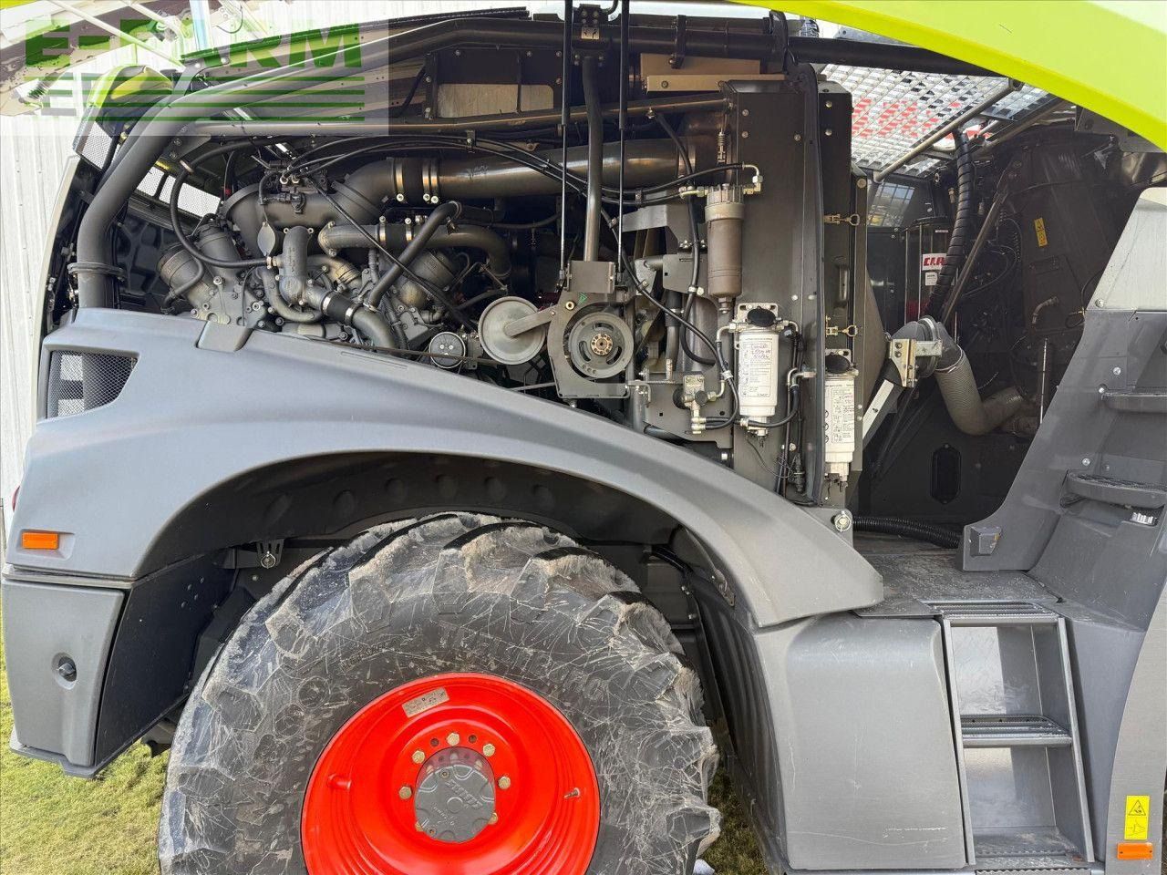 CLAAS USED JAGUAR 970 - Pemanen hijauan: gambar 4 CLAAS USED JAGUAR 970 - Pemanen hijauan: gambar 4