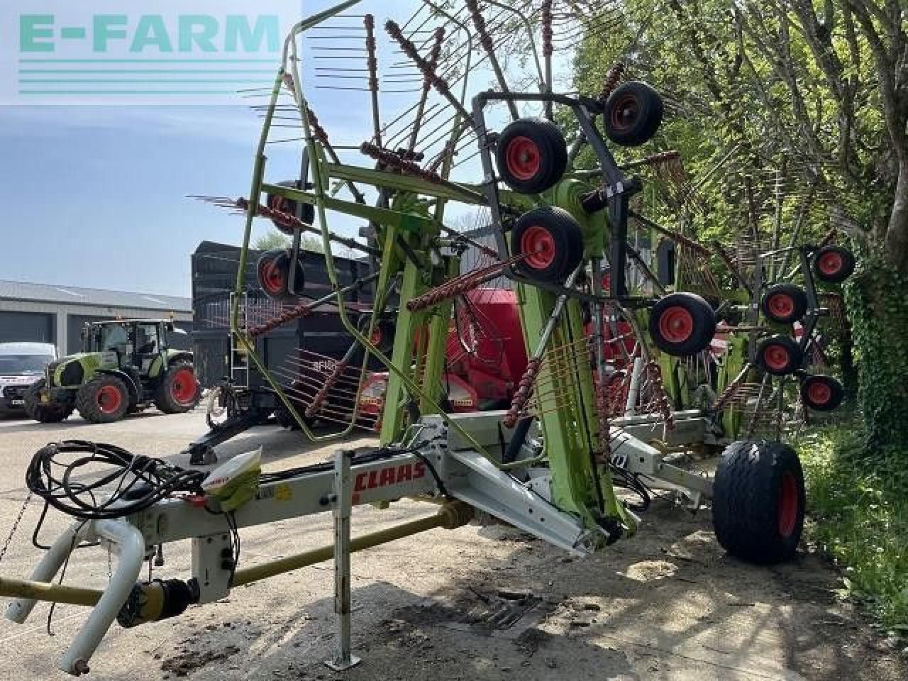 CLAAS USED LINER 3600 - Tedder/ Menyapu: gambar 2 CLAAS USED LINER 3600 - Tedder/ Menyapu: gambar 2
