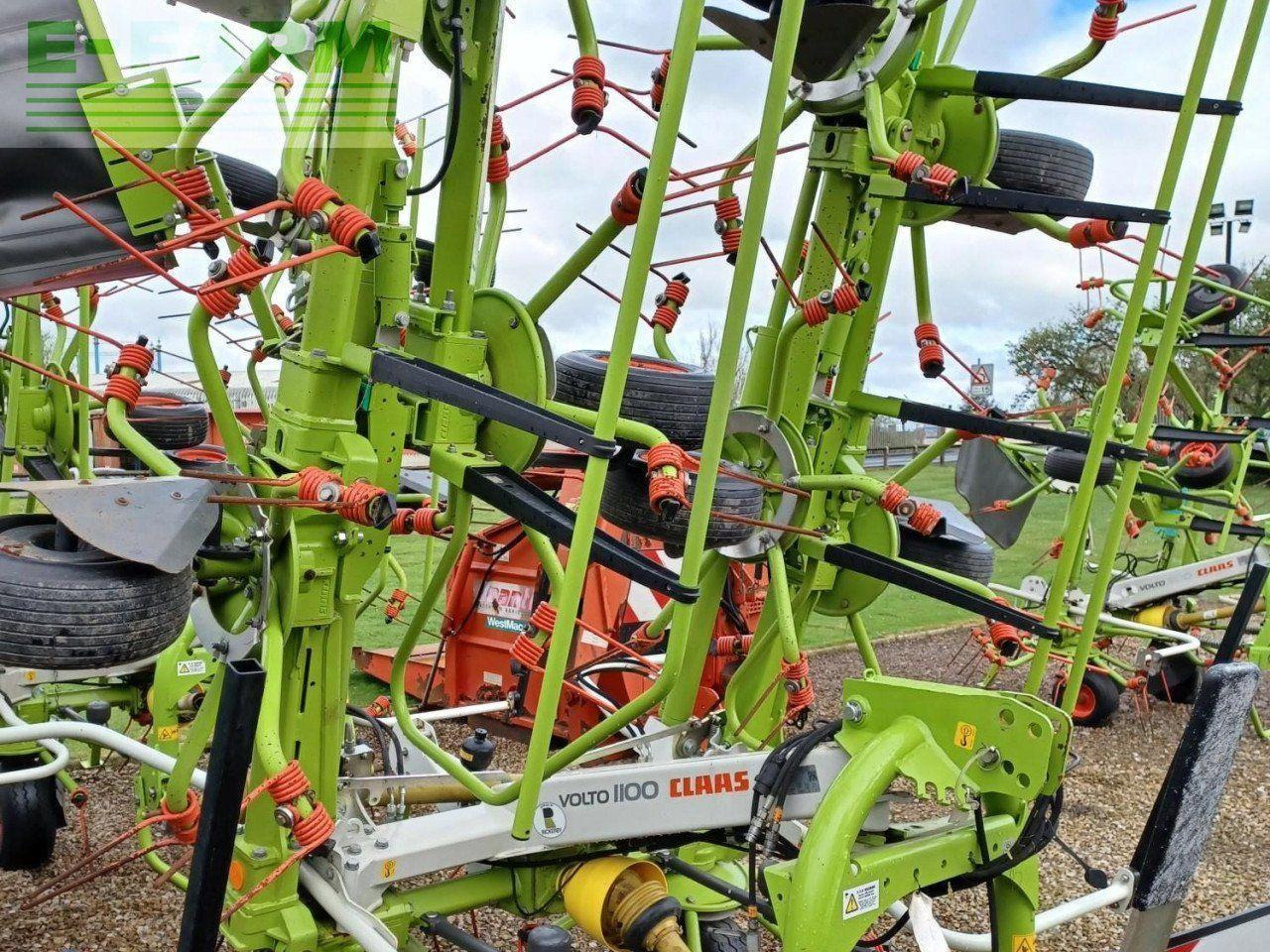 CLAAS VOLTO 1100 - Tedder/ Menyapu: gambar 1 CLAAS VOLTO 1100 - Tedder/ Menyapu: gambar 1