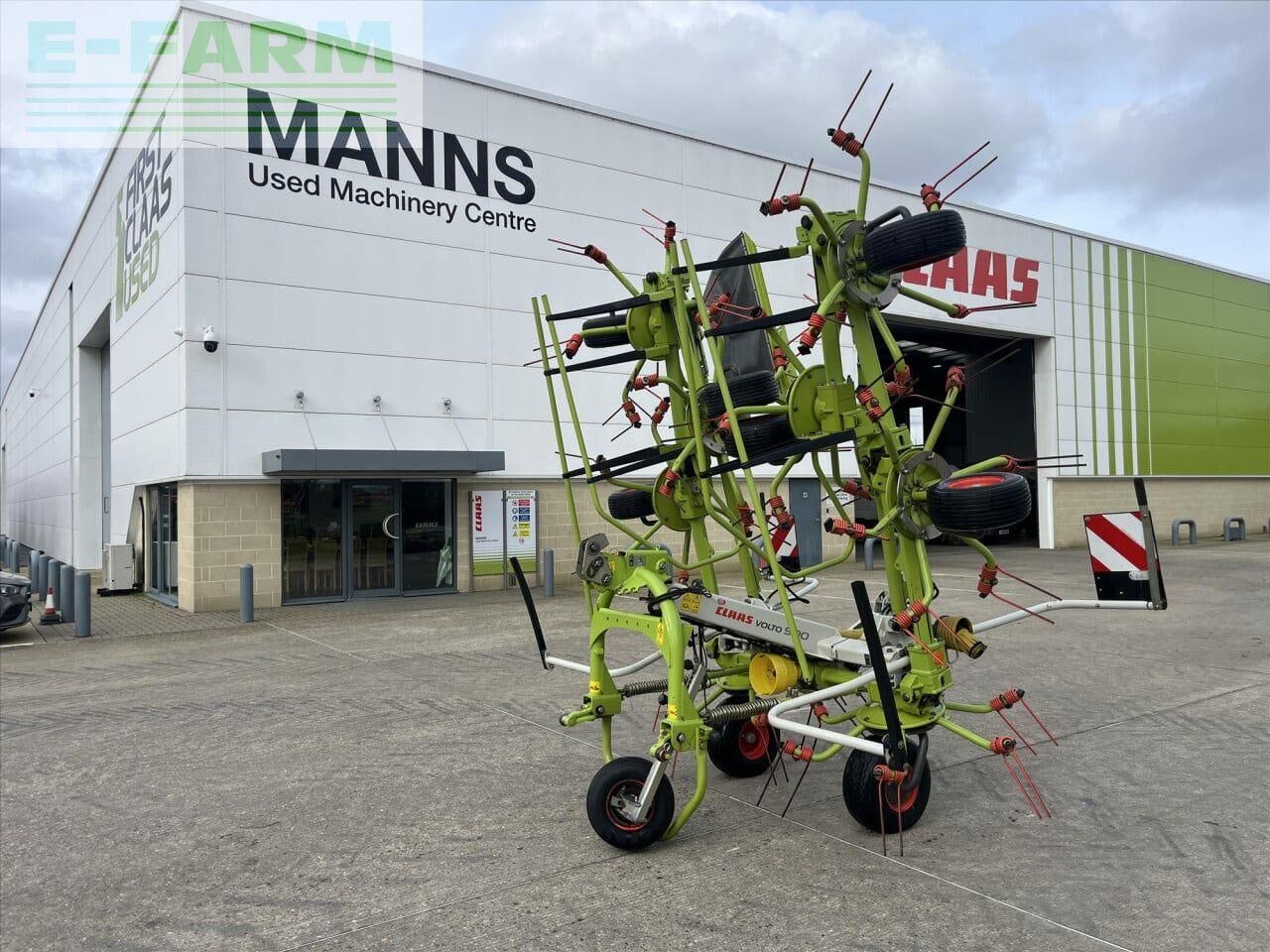 CLAAS VOLTO 900 - Tedder/ Menyapu: gambar 1 CLAAS VOLTO 900 - Tedder/ Menyapu: gambar 1