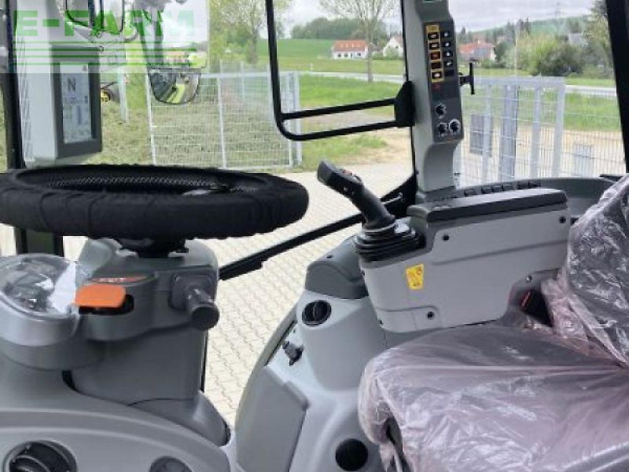 CLAAS arion 450 cis+ CIS+ - Traktor: gambar 5 CLAAS arion 450 cis+ CIS+ - Traktor: gambar 5