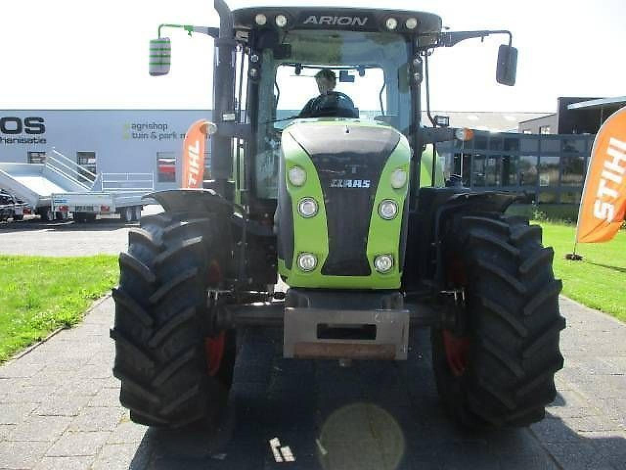 CLAAS arion 520 - Traktor: gambar 2 CLAAS arion 520 - Traktor: gambar 2