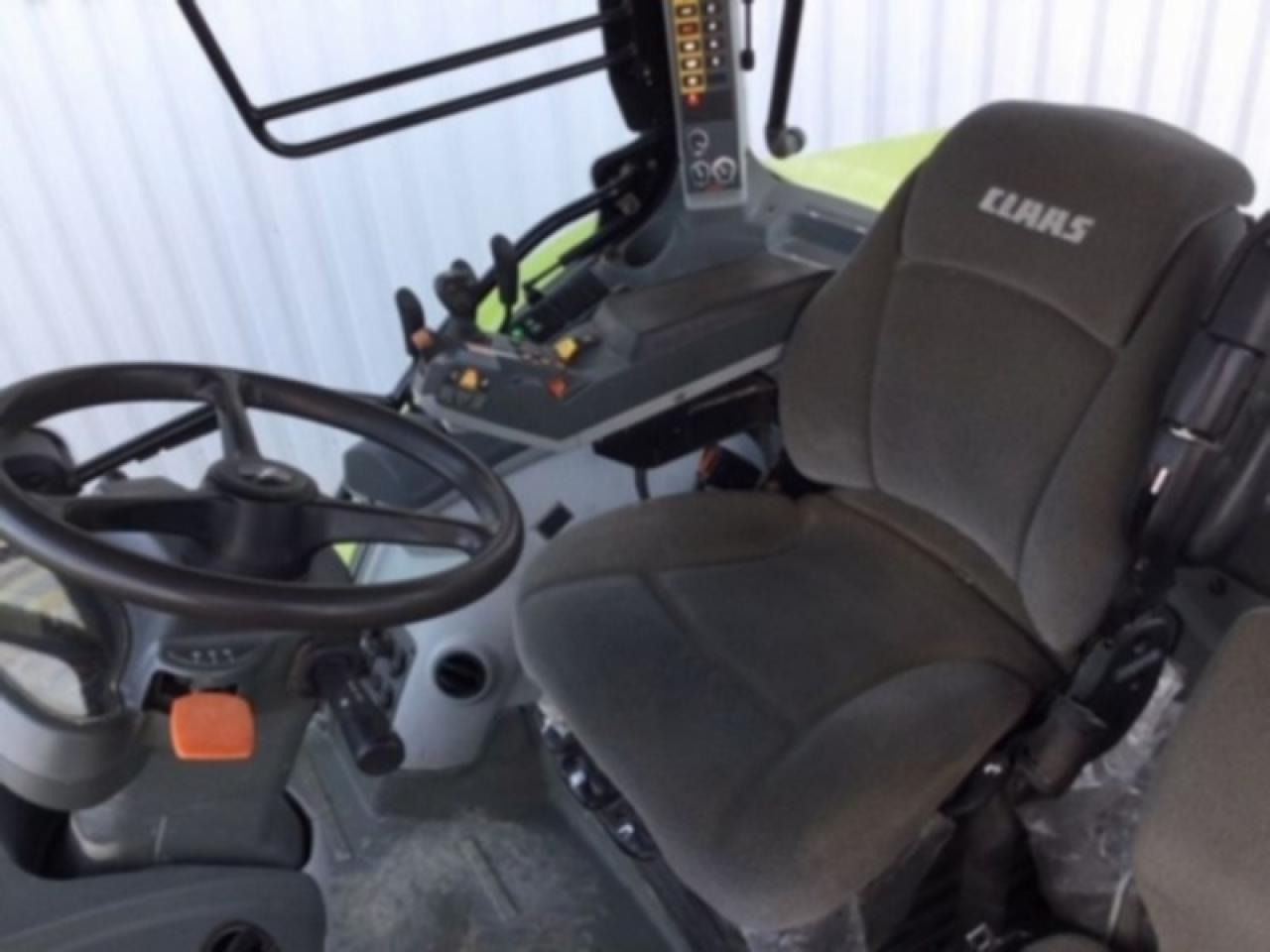 CLAAS arion 530 cis CIS - Traktor: gambar 5 CLAAS arion 530 cis CIS - Traktor: gambar 5