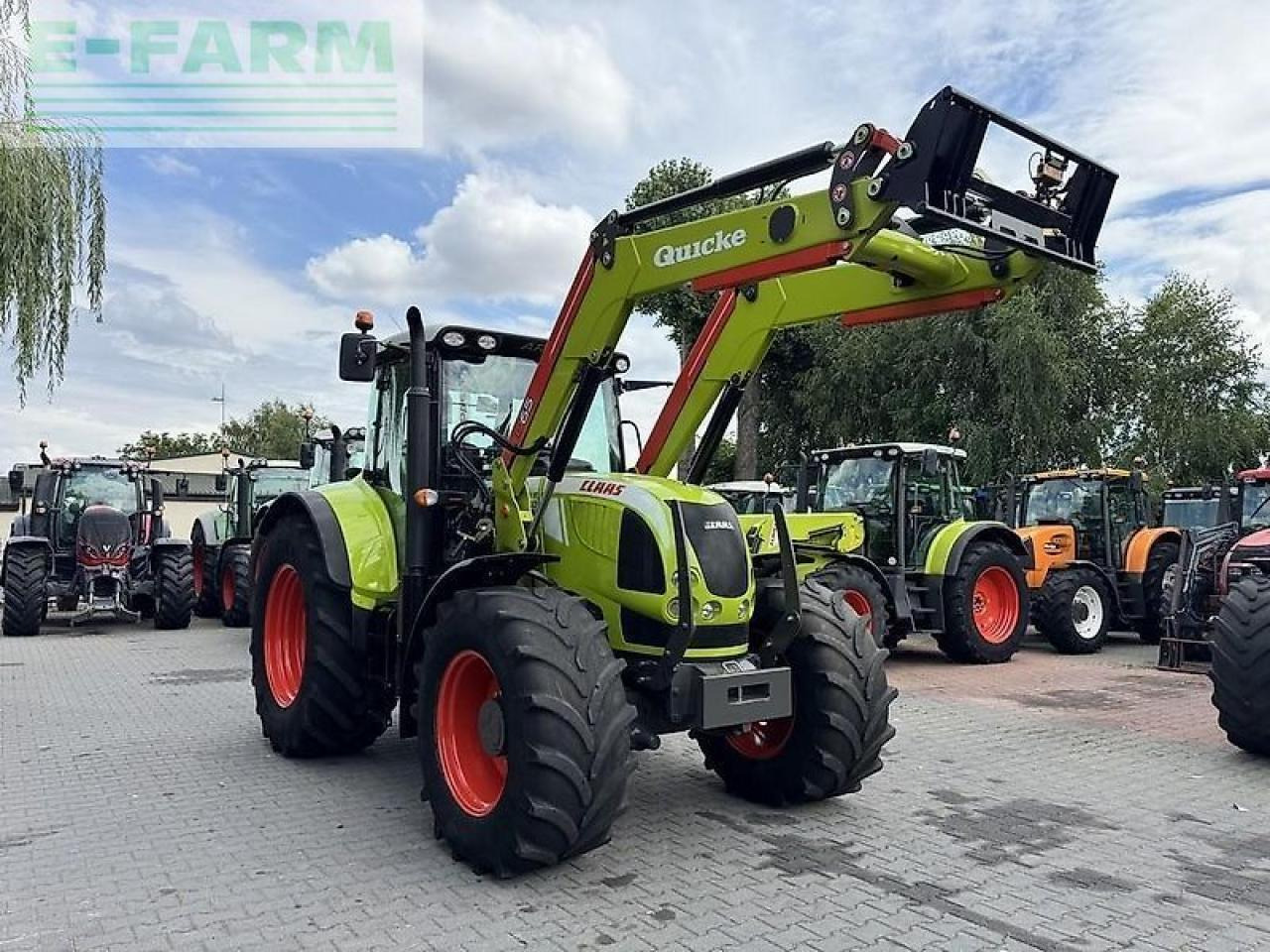 CLAAS arion 640 cis + quicke q65 CIS - Traktor: gambar 3 CLAAS arion 640 cis + quicke q65 CIS - Traktor: gambar 3