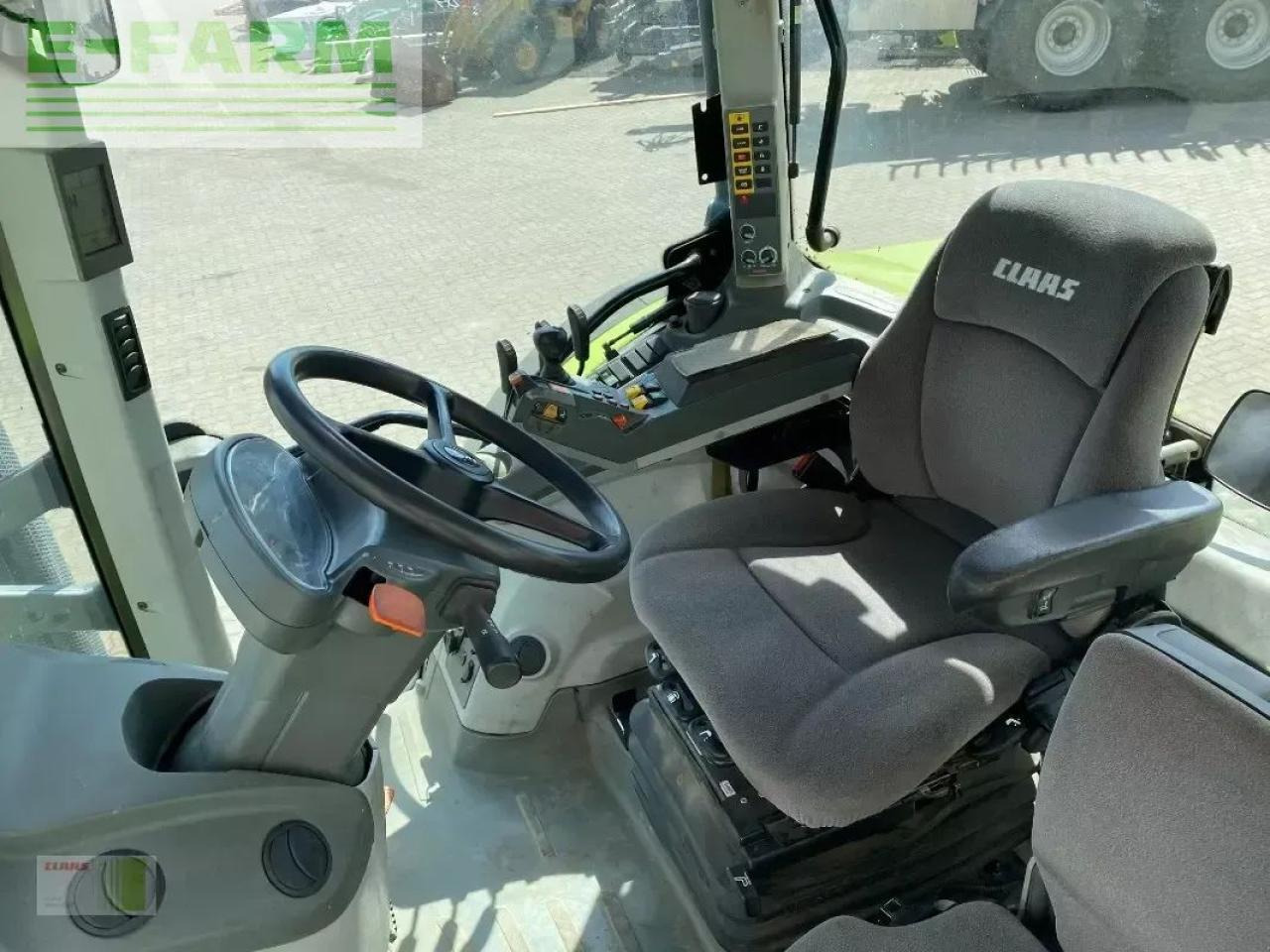 CLAAS arion 650 cis CIS - Traktor: gambar 2 CLAAS arion 650 cis CIS - Traktor: gambar 2