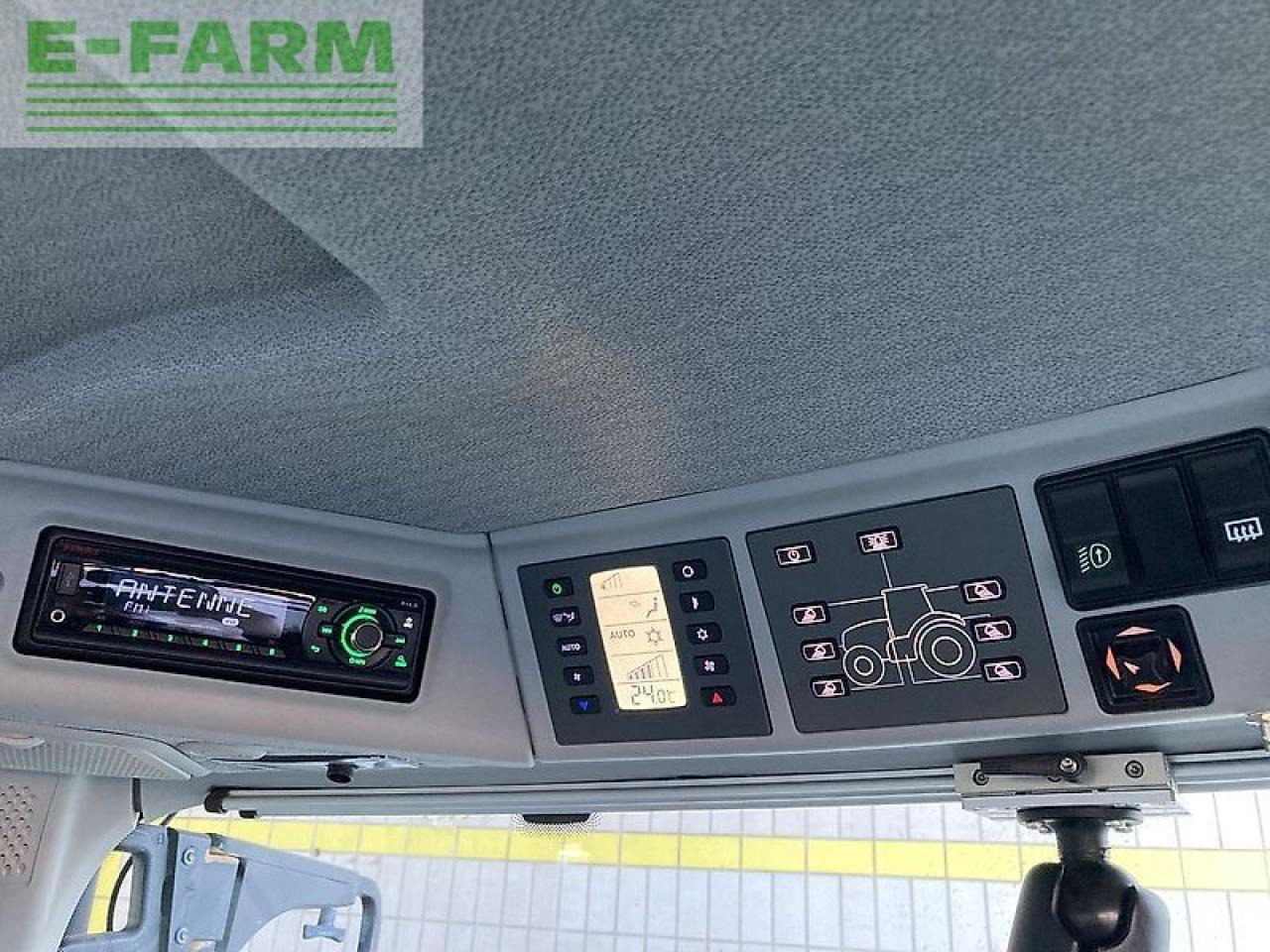 Traktor CLAAS arion 650 cmatic cebis CMATIC CEBIS: gambar 13 Traktor CLAAS arion 650 cmatic cebis CMATIC CEBIS: gambar 13