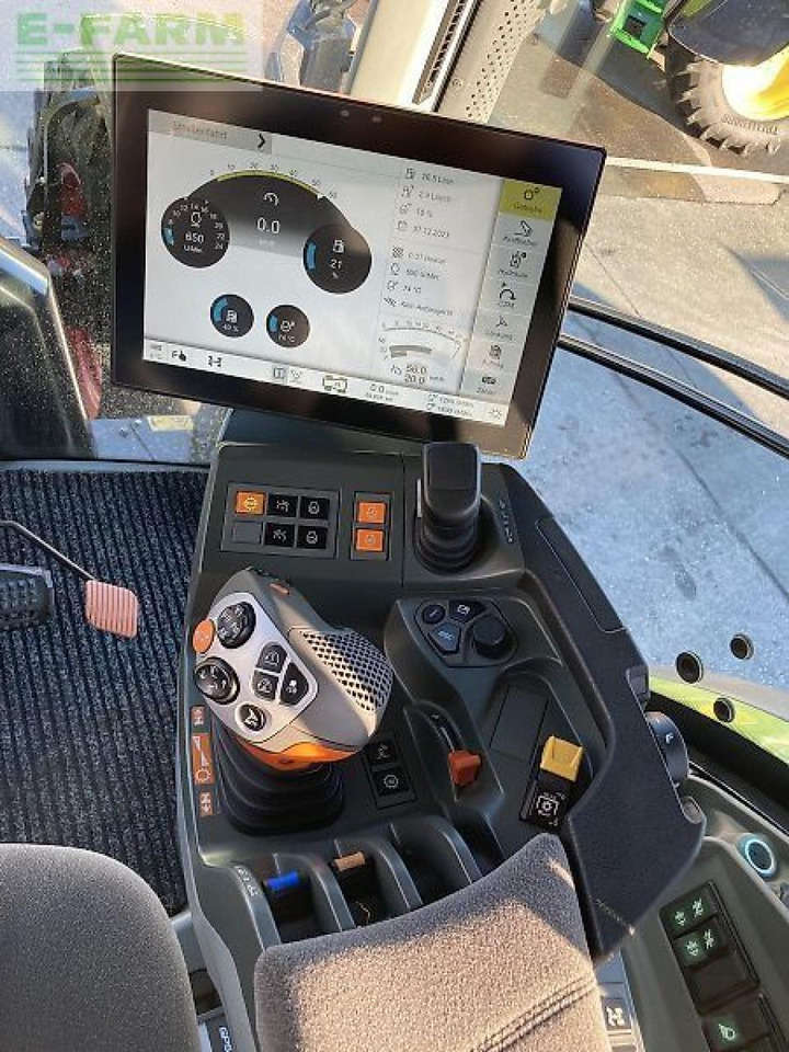 Traktor CLAAS arion 650 cmatic cebis CMATIC CEBIS: gambar 10 Traktor CLAAS arion 650 cmatic cebis CMATIC CEBIS: gambar 10