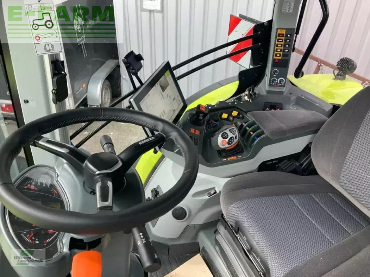 CLAAS arion 660 cmatic - Traktor: gambar 4 CLAAS arion 660 cmatic - Traktor: gambar 4