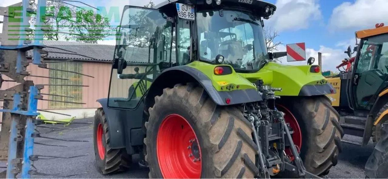 CLAAS arion 660 cmatic cis+ CMATIC CIS+ - Traktor: gambar 3 CLAAS arion 660 cmatic cis+ CMATIC CIS+ - Traktor: gambar 3