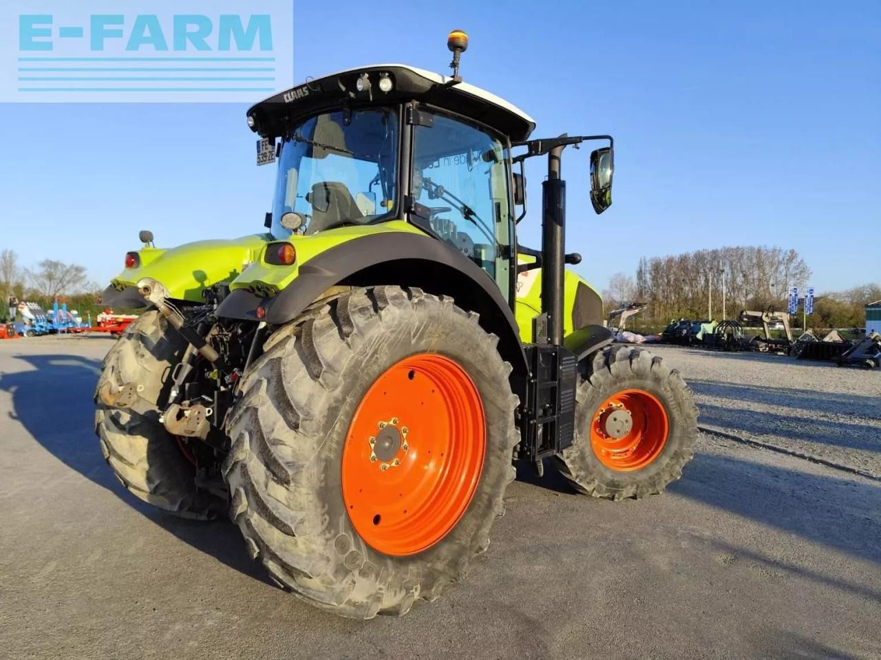 CLAAS axion 810 - Traktor: gambar 2 CLAAS axion 810 - Traktor: gambar 2