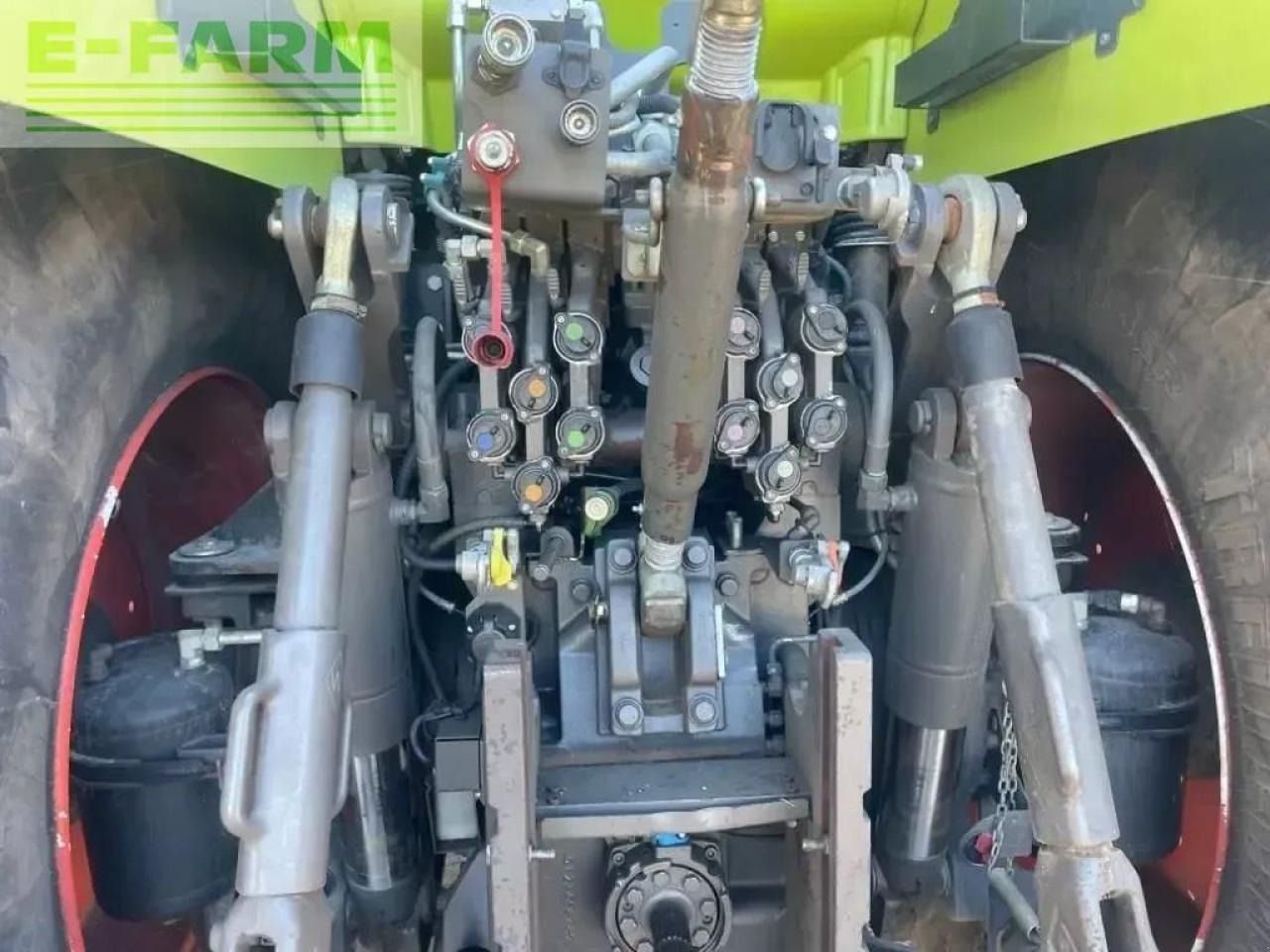 Traktor CLAAS axion 930 cmatic: gambar 11 Traktor CLAAS axion 930 cmatic: gambar 11