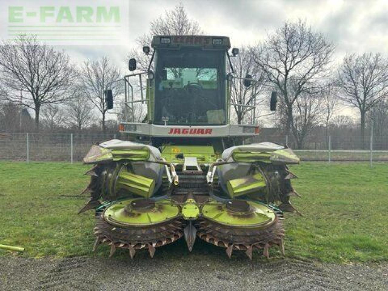 CLAAS jaguar 880 field shuttle, orbis 450 ts, raupe - Pemanen hijauan: gambar 4 CLAAS jaguar 880 field shuttle, orbis 450 ts, raupe - Pemanen hijauan: gambar 4