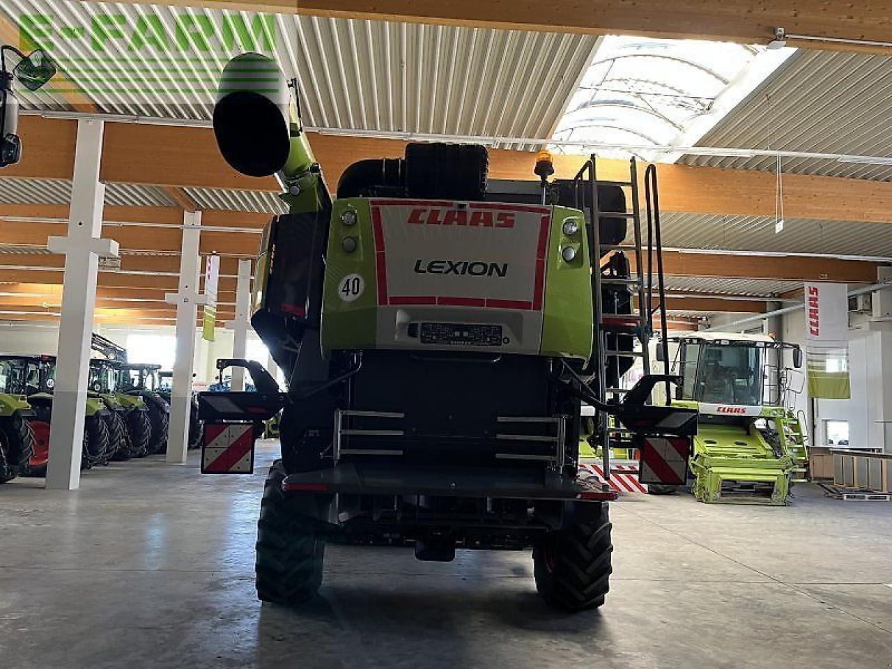 CLAAS lexion 5500 tt preis reduziert !!! - Pemanen gabungan: gambar 4 CLAAS lexion 5500 tt preis reduziert !!! - Pemanen gabungan: gambar 4