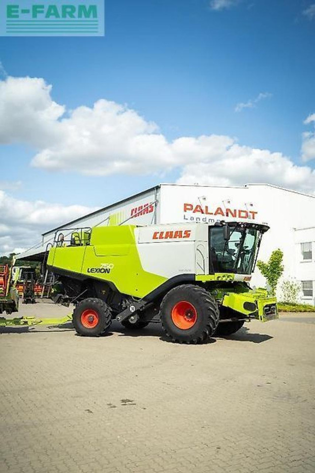 CLAAS lexion 750 - Pemanen gabungan: gambar 1 CLAAS lexion 750 - Pemanen gabungan: gambar 1
